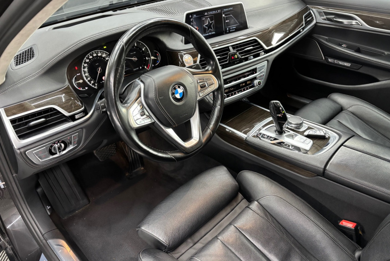 Ponuka vozidiel / BMW Rad 7 730d A/T - video Ponuka vozidiel / BMW Rad 7 730d A/T - video