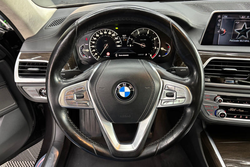  Ponuka vozidiel / BMW Rad 7 730d A/T - video