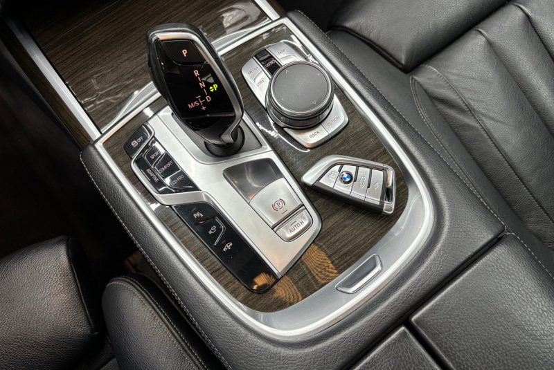  Ponuka vozidiel / BMW Rad 7 730d A/T - video