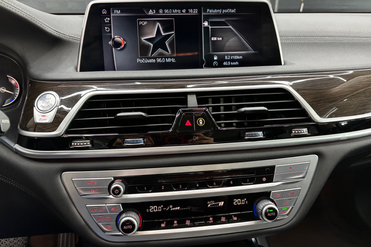 Ponuka vozidiel / BMW Rad 7 730d A/T - video
