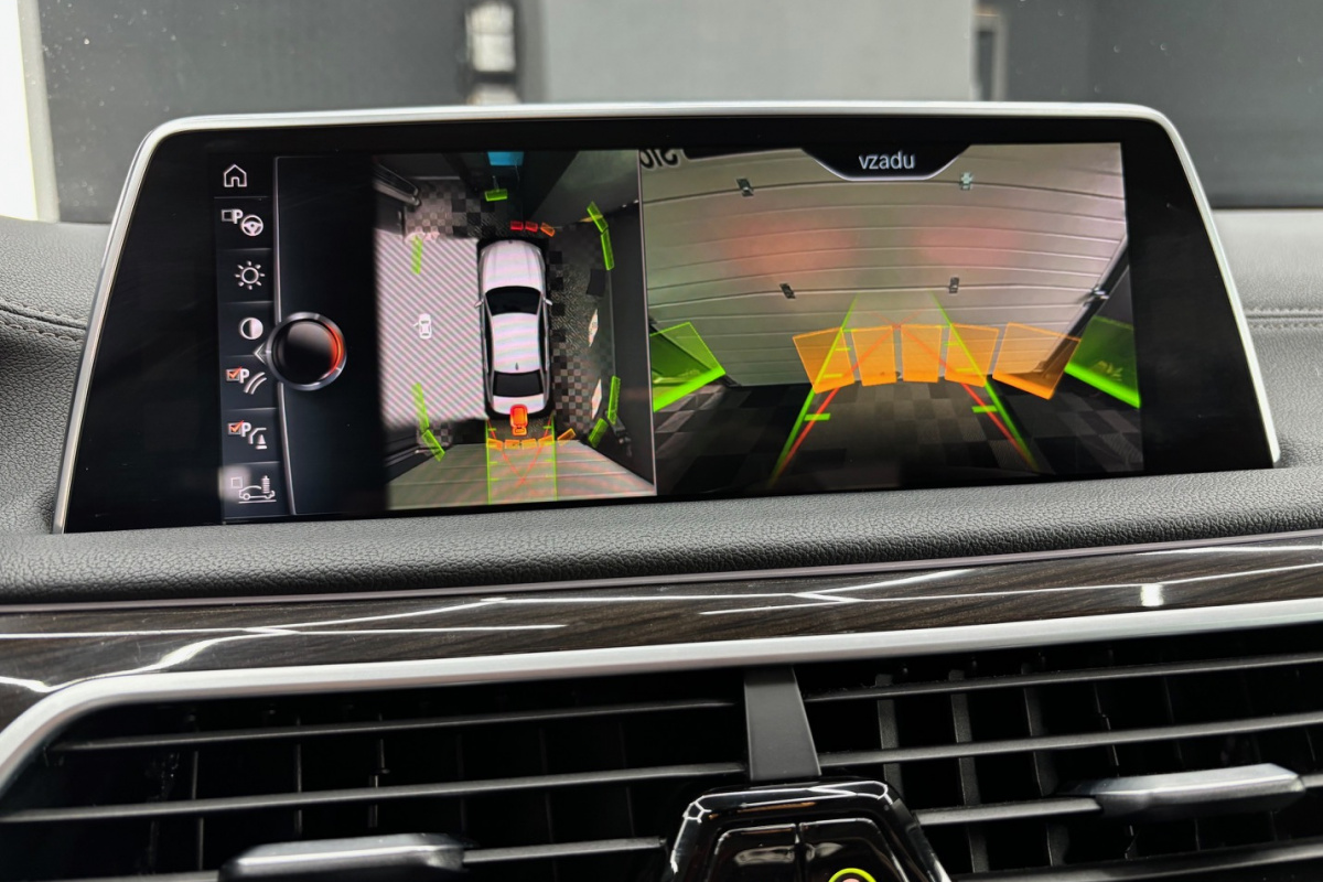 Ponuka vozidiel / BMW Rad 7 730d A/T - video