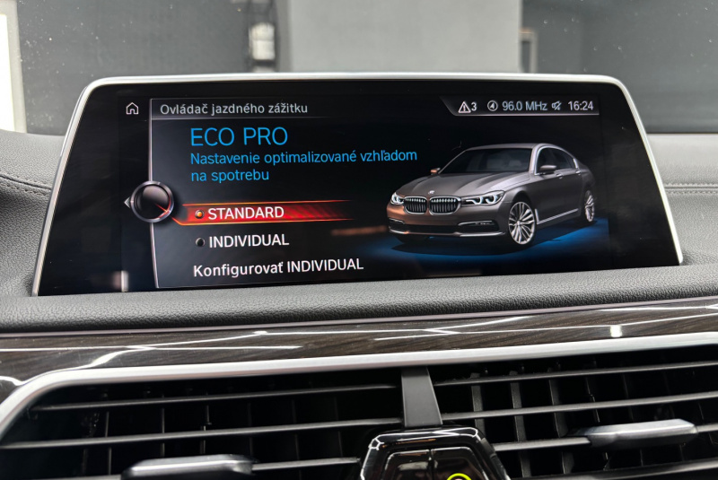  Ponuka vozidiel / BMW Rad 7 730d A/T - video