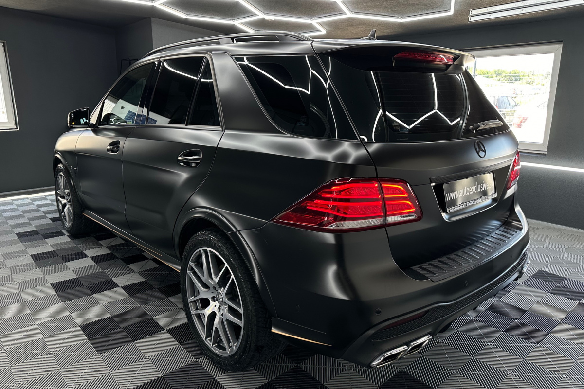 Ponuka vozidiel / Mercedes-Benz GLE SUV AMG 63 S 4matic A/T - video
