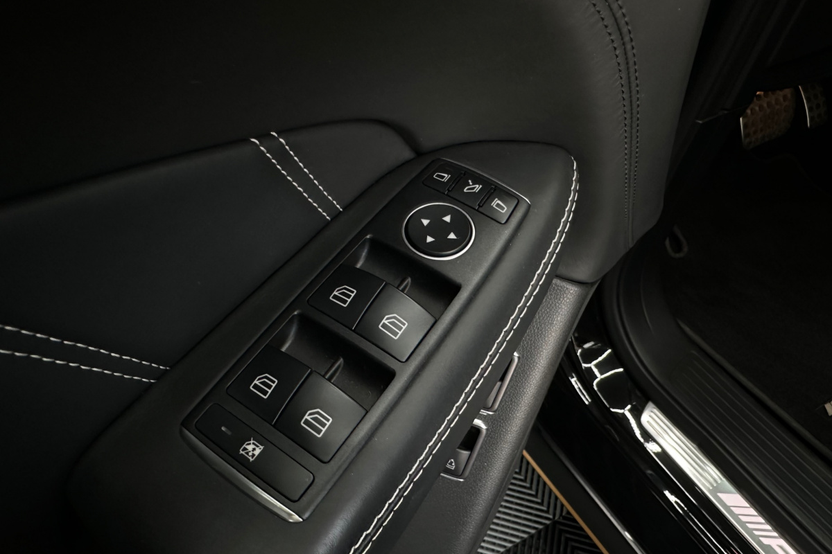 Ponuka vozidiel / Mercedes-Benz GLE SUV AMG 63 S 4matic A/T - video