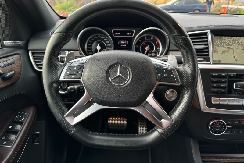 Ponuka vozidiel / Mercedes-Benz GL 63 AMG 4MATIC - video Ponuka vozidiel / Mercedes-Benz GL 63 AMG 4MATIC - video