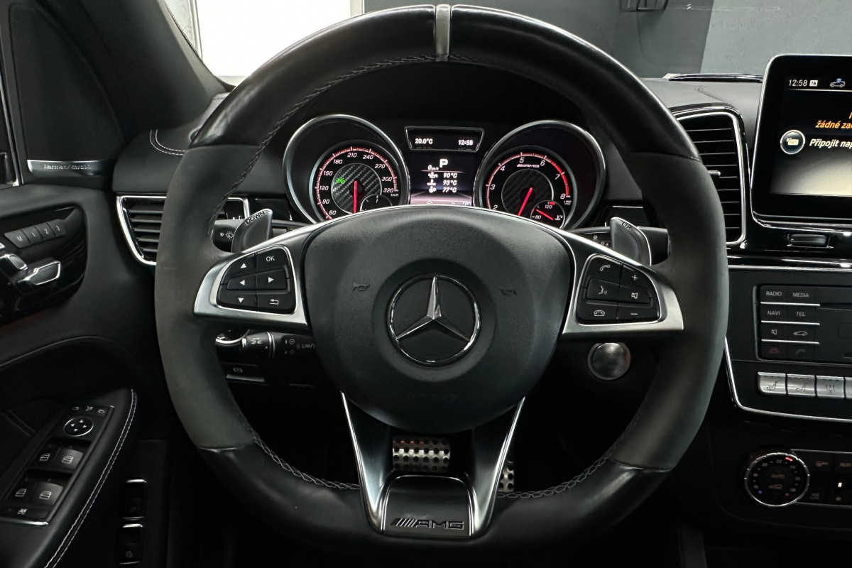 Ponuka vozidiel / Mercedes-Benz GLE SUV AMG 63 S 4matic A/T - video