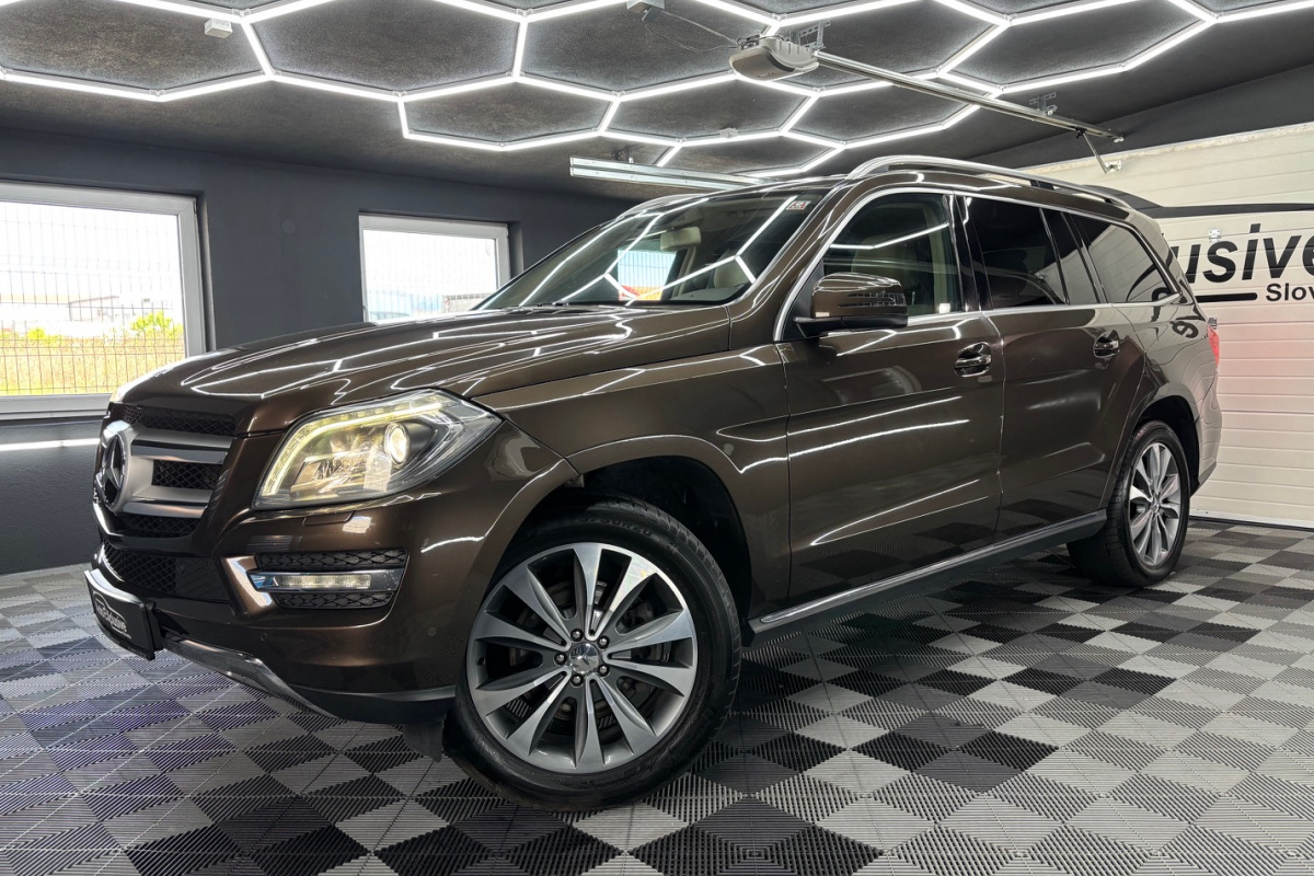 Ponuka vozidiel / Mercedes-Benz GL 350 CDI BlueTEC 4MATIC - video