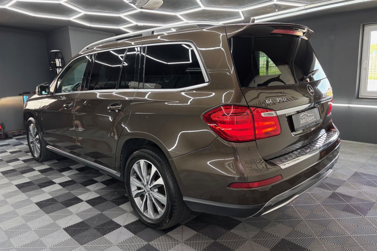 Ponuka vozidiel / Mercedes-Benz GL 350 CDI BlueTEC 4MATIC - video