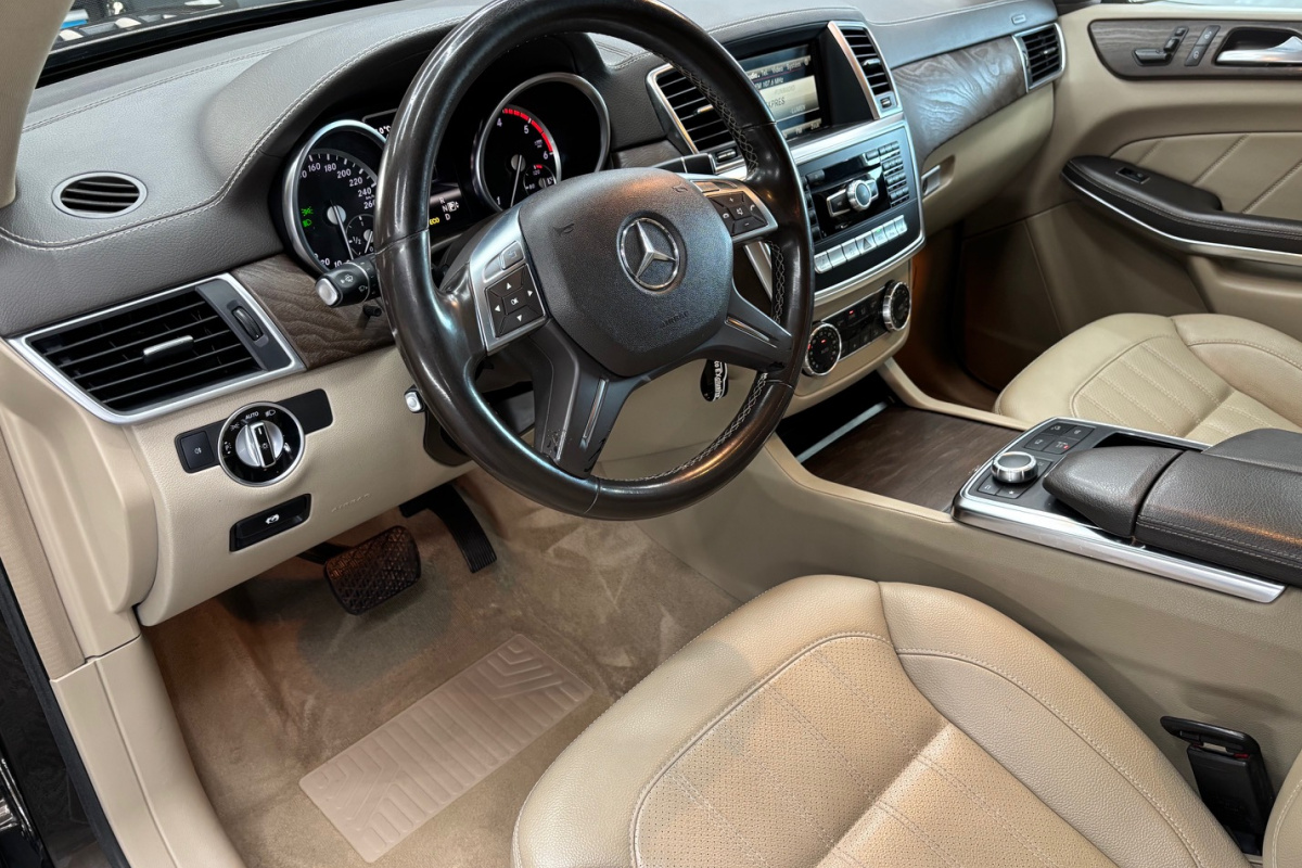 Ponuka vozidiel / Mercedes-Benz GL 350 CDI BlueTEC 4MATIC - video