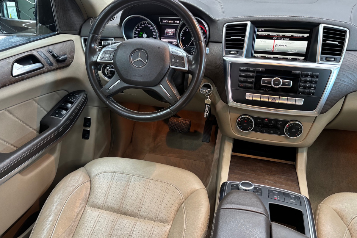 Ponuka vozidiel / Mercedes-Benz GL 350 CDI BlueTEC 4MATIC - video