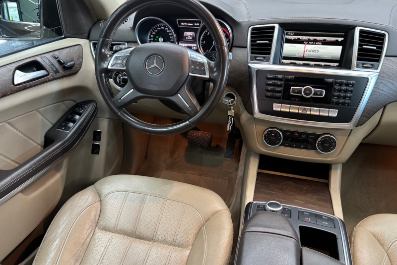  Ponuka vozidiel / Mercedes-Benz GL 350 CDI BlueTEC 4MATIC - video