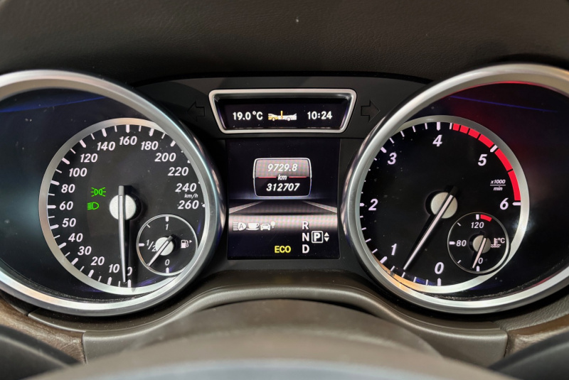  Ponuka vozidiel / Mercedes-Benz GL 350 CDI BlueTEC 4MATIC - video
