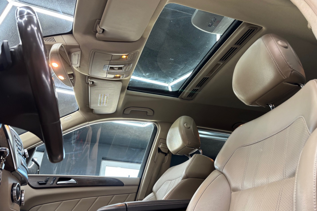 Ponuka vozidiel / Mercedes-Benz GL 350 CDI BlueTEC 4MATIC - video