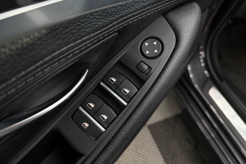  Ponuka vozidiel / BMW Rad 5 Touring 530d - video