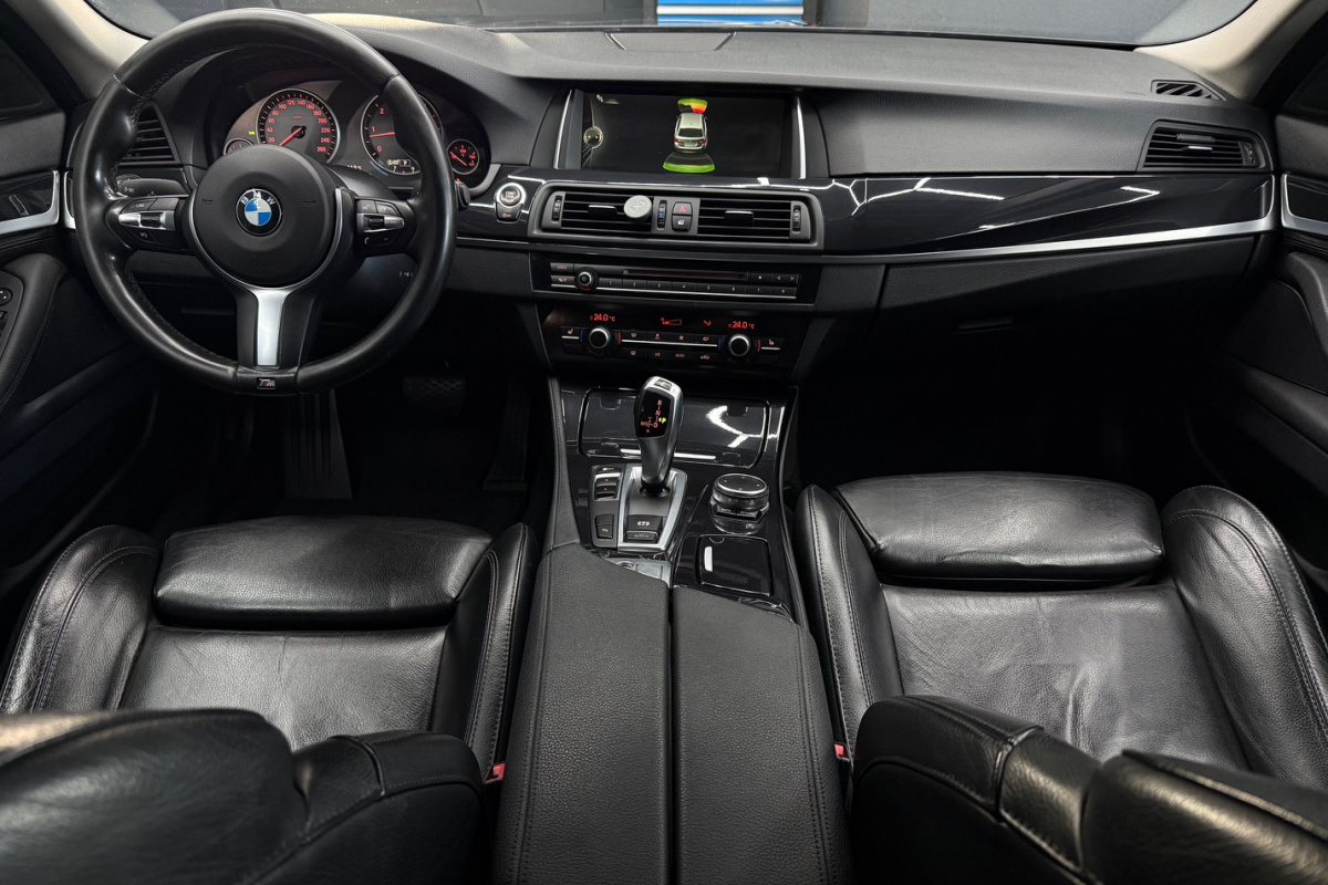 Ponuka vozidiel / BMW Rad 5 Touring 530d - video