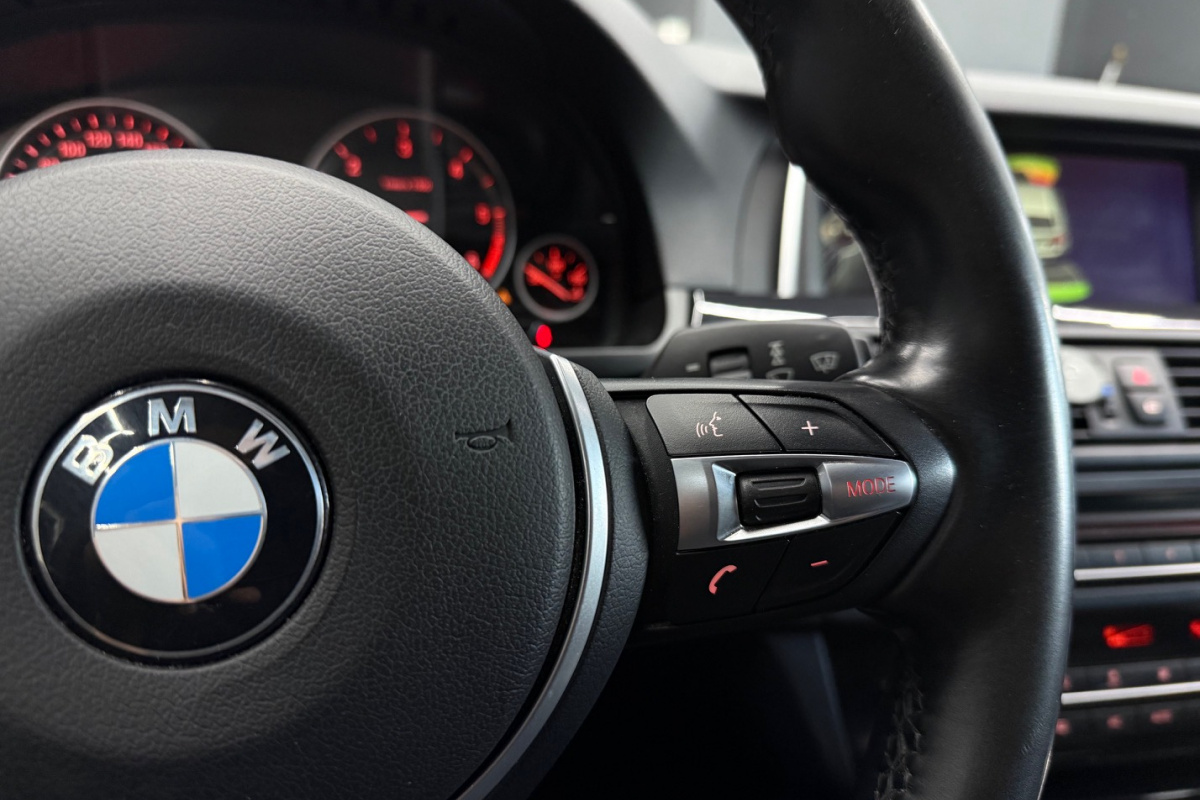 Ponuka vozidiel / BMW Rad 5 Touring 530d - video
