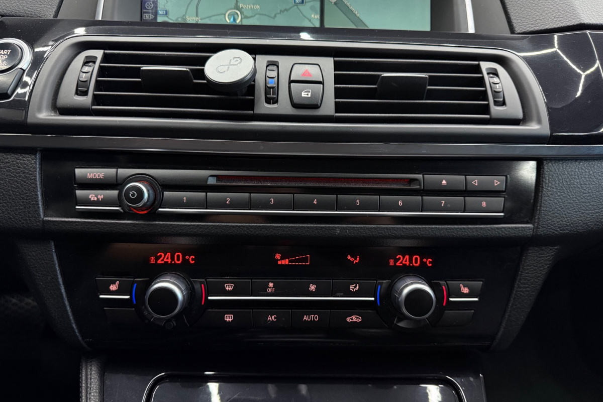 Ponuka vozidiel / BMW Rad 5 Touring 530d - video