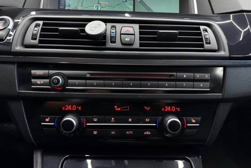  Ponuka vozidiel / BMW Rad 5 Touring 530d - video
