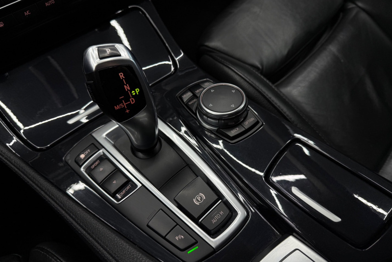  Ponuka vozidiel / BMW Rad 5 Touring 530d - video