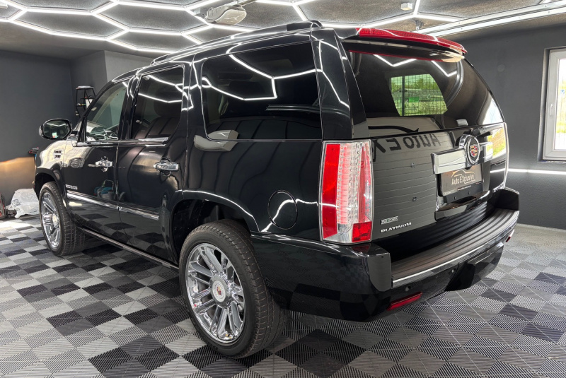  Ponuka vozidiel / Cadillac Escalade 6.2 V8 Platinum Edition A/T - video