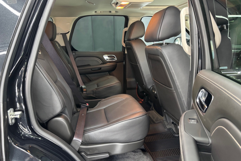  Ponuka vozidiel / Cadillac Escalade 6.2 V8 Platinum Edition A/T - video