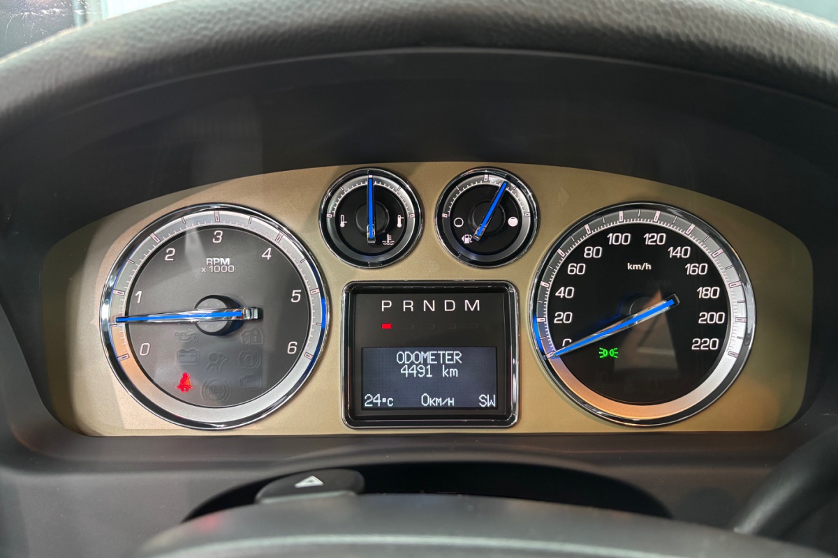Ponuka vozidiel / Cadillac Escalade 6.2 V8 Platinum Edition A/T - video