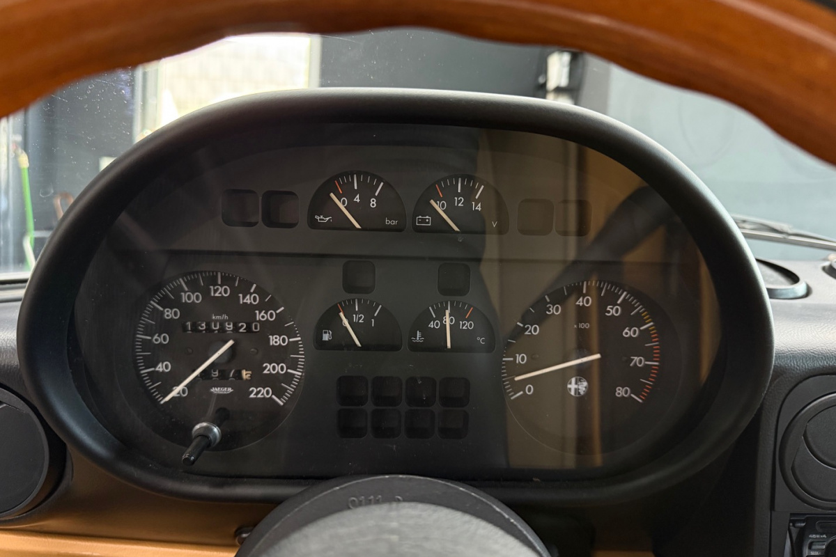 Ponuka vozidiel / Alfa Romeo Spider 2.0 - video