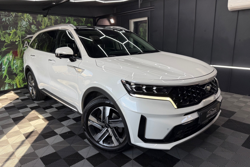 Ponuka vozidiel / Kia Sorento 1.6 T-GDI Plug-in Hybrid Platinum - video Ponuka vozidiel / Kia Sorento 1.6 T-GDI Plug-in Hybrid Platinum - video