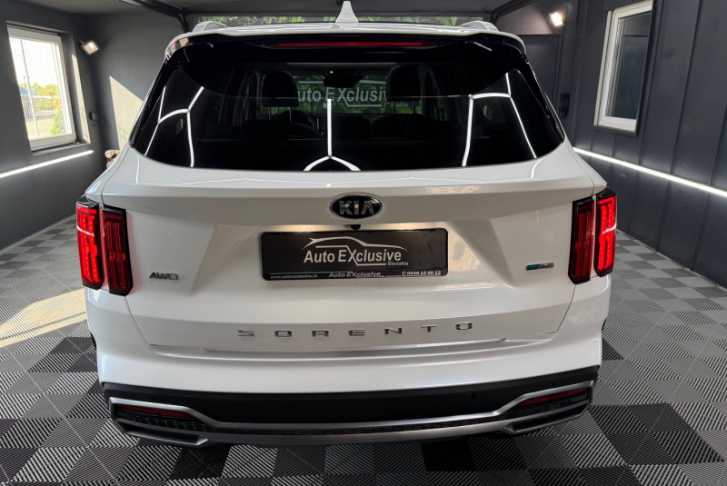 Ponuka vozidiel / Kia Sorento 1.6 T-GDI Plug-in Hybrid Platinum - video Ponuka vozidiel / Kia Sorento 1.6 T-GDI Plug-in Hybrid Platinum - video