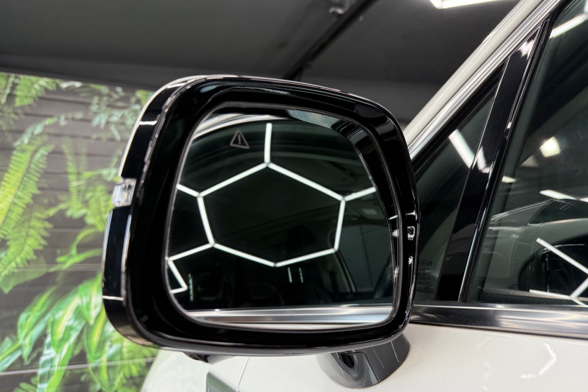 Ponuka vozidiel / Kia Sorento 1.6 T-GDI Plug-in Hybrid Platinum - video Ponuka vozidiel / Kia Sorento 1.6 T-GDI Plug-in Hybrid Platinum - video