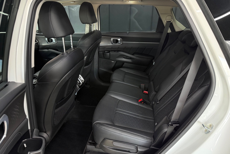 Ponuka vozidiel / Kia Sorento 1.6 T-GDI Plug-in Hybrid Platinum - video Ponuka vozidiel / Kia Sorento 1.6 T-GDI Plug-in Hybrid Platinum - video