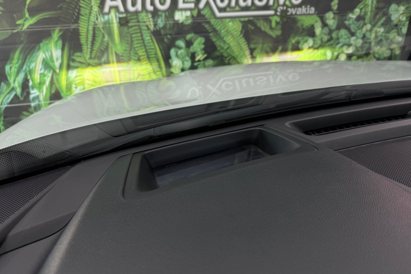 Ponuka vozidiel / Kia Sorento 1.6 T-GDI Plug-in Hybrid Platinum - video Ponuka vozidiel / Kia Sorento 1.6 T-GDI Plug-in Hybrid Platinum - video