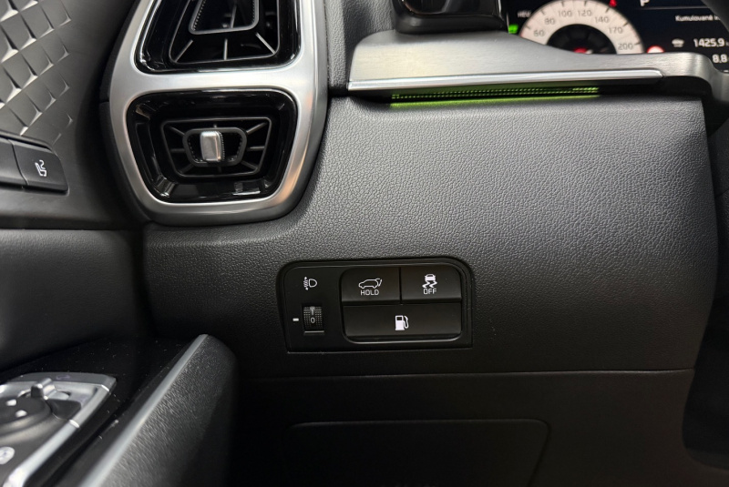  Ponuka vozidiel / Kia Sorento 1.6 T-GDI Plug-in Hybrid Platinum - video