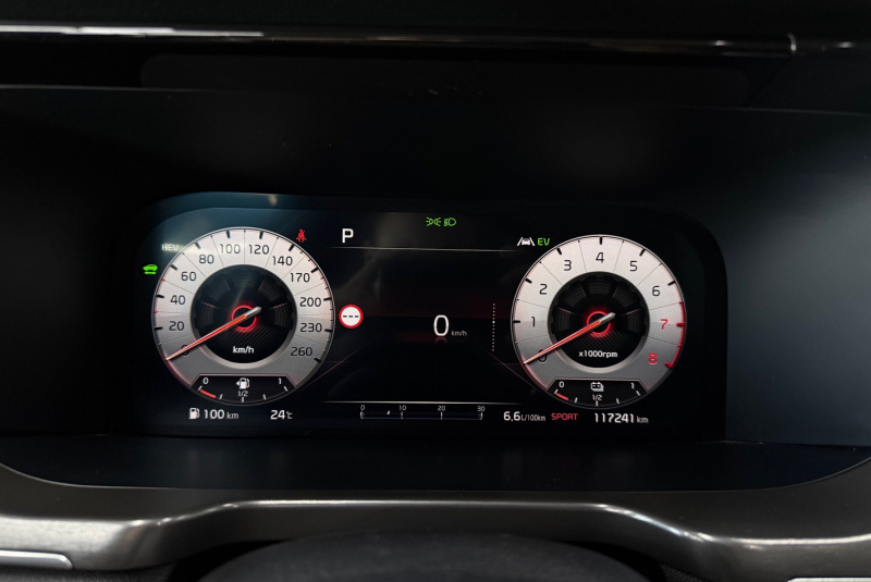 Ponuka vozidiel / Kia Sorento 1.6 T-GDI Plug-in Hybrid Platinum - video Ponuka vozidiel / Kia Sorento 1.6 T-GDI Plug-in Hybrid Platinum - video