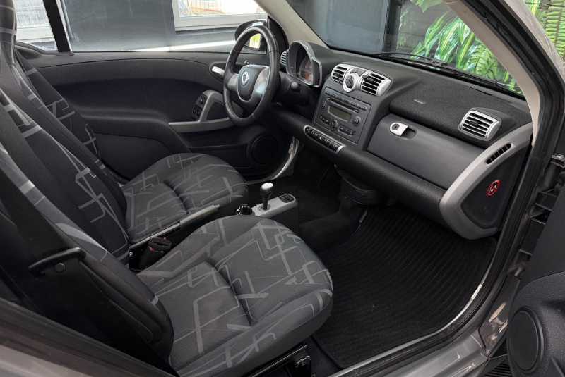  Ponuka vozidiel / Smart Fortwo cabrio passion 84k - video