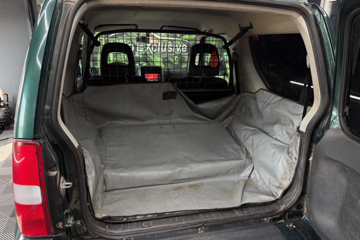 Ponuka vozidiel / Suzuki Jimny 1.3 JXL - video