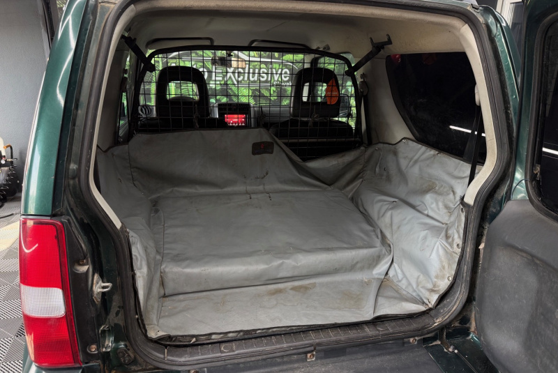 Ponuka vozidiel / Suzuki Jimny 1.3 JXL - video Ponuka vozidiel / Suzuki Jimny 1.3 JXL - video
