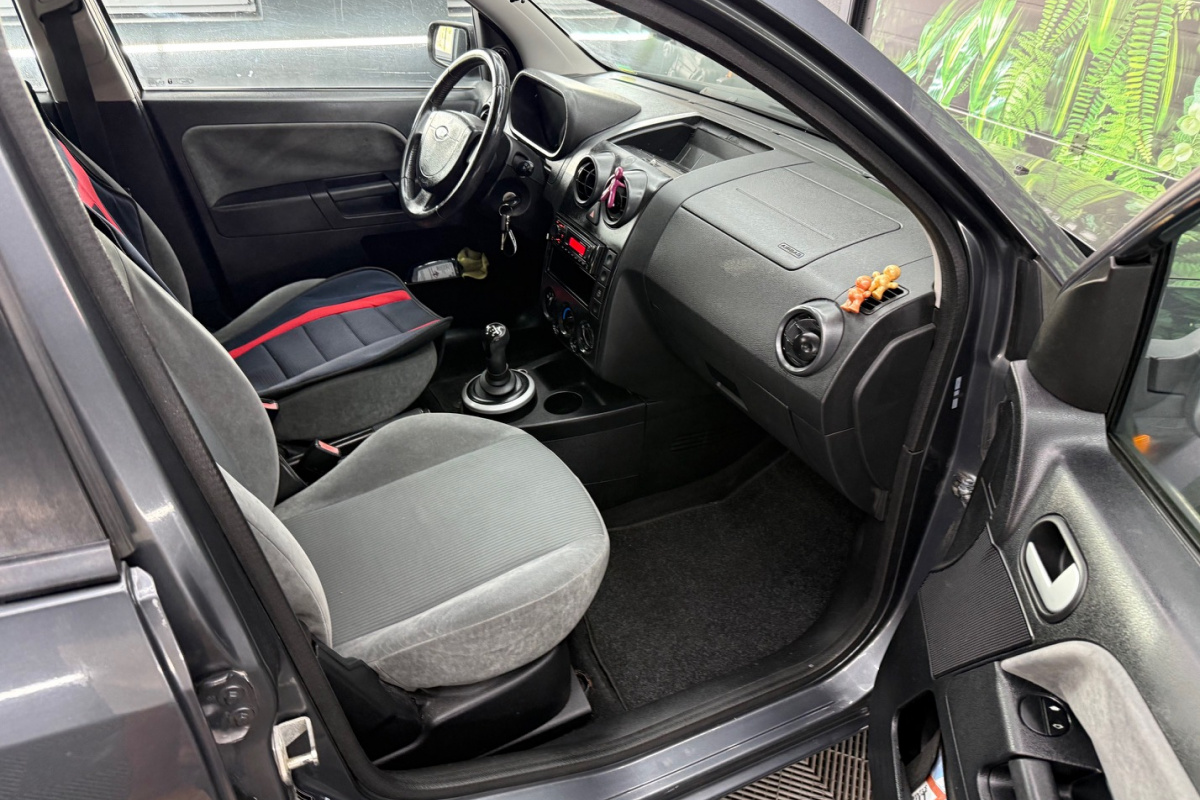 Ponuka vozidiel / Ford Fusion 1.4 A/T - video