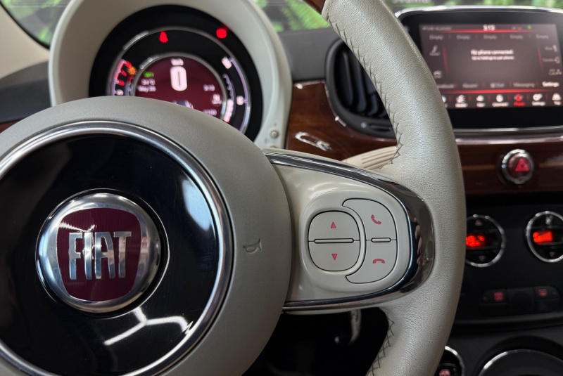 Ponuka vozidiel / Fiat 500 1.3 Riva A/T Cabrio - video
