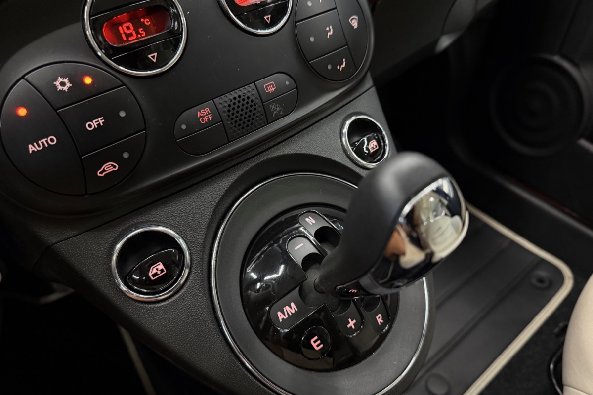 Ponuka vozidiel / Fiat 500 1.3 Riva A/T Cabrio - video