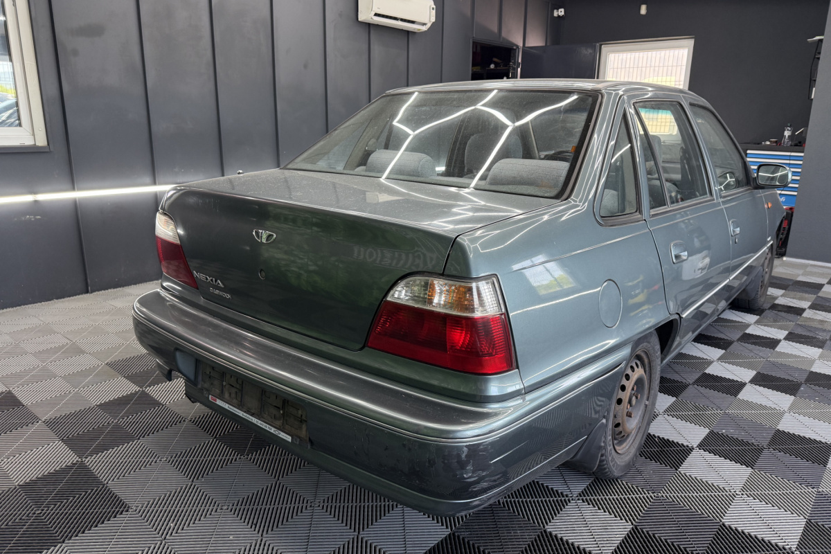Ponuka vozidiel / Daewoo Nexia 1.5 Benzín - video Ponuka vozidiel / Daewoo Nexia 1.5 Benzín - video