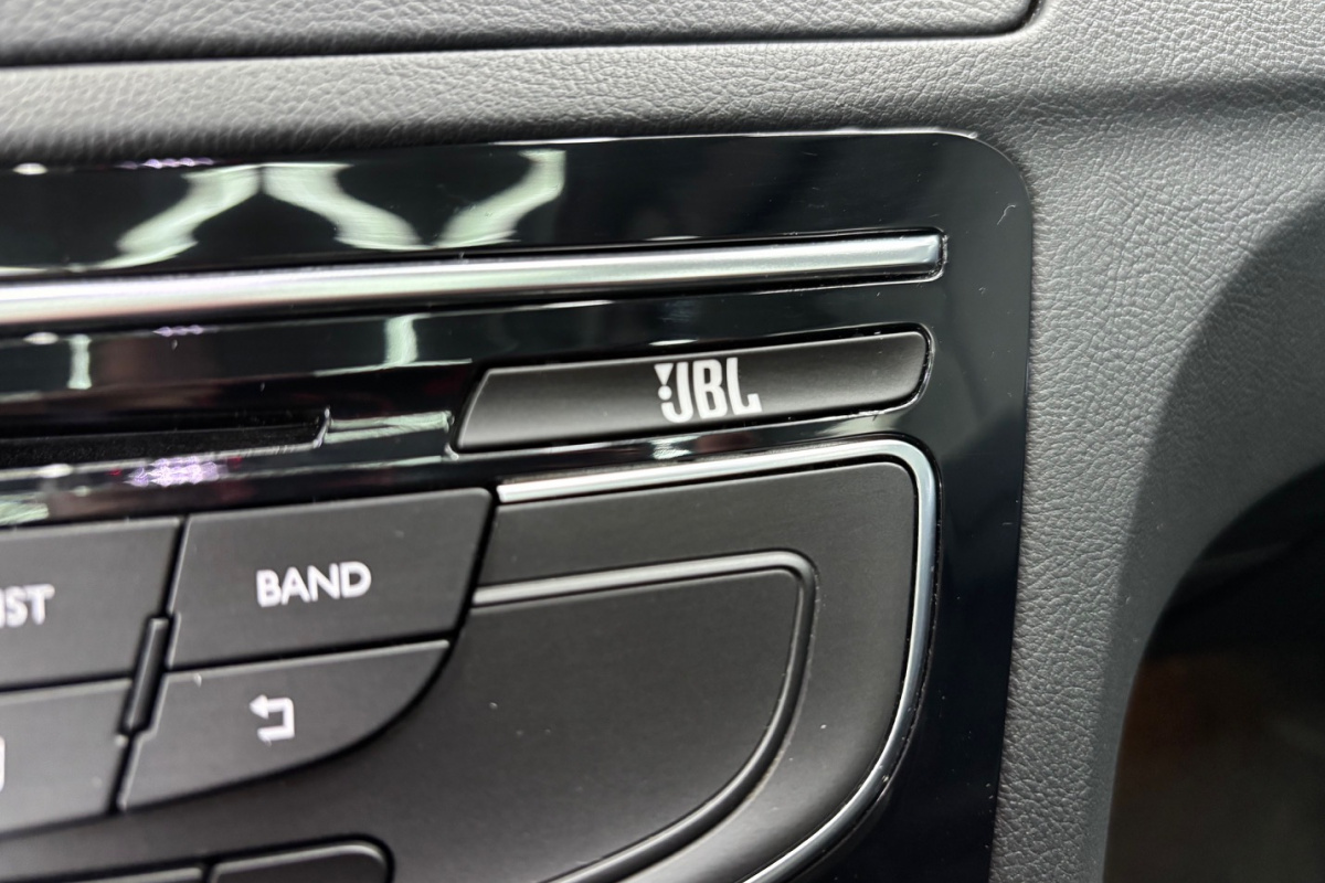 Ponuka vozidiel / Peugeot 508 SW 2.0 HDi FAP 163k BVM6 Allure - video