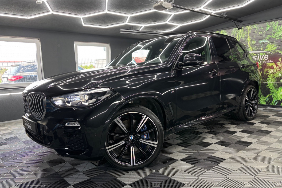 Ponuka vozidiel / BMW X5 xDrive30d M-PACKET - video