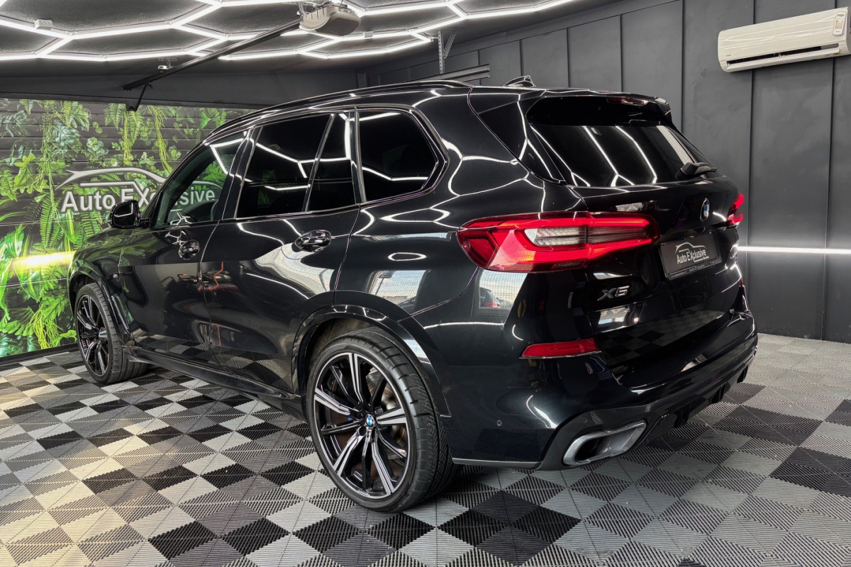 Ponuka vozidiel / BMW X5 xDrive30d M-PACKET - video