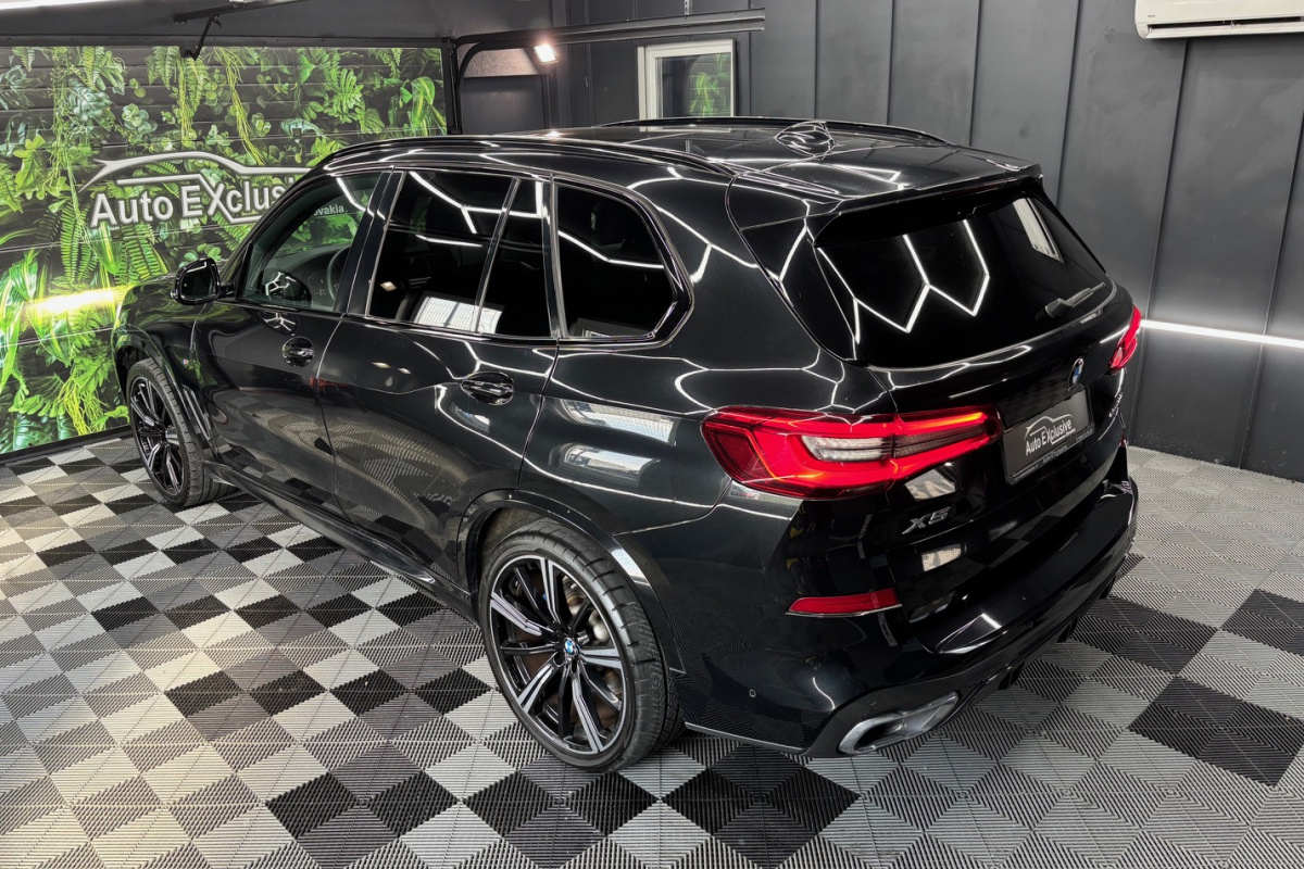 Ponuka vozidiel / BMW X5 xDrive30d M-PACKET - video