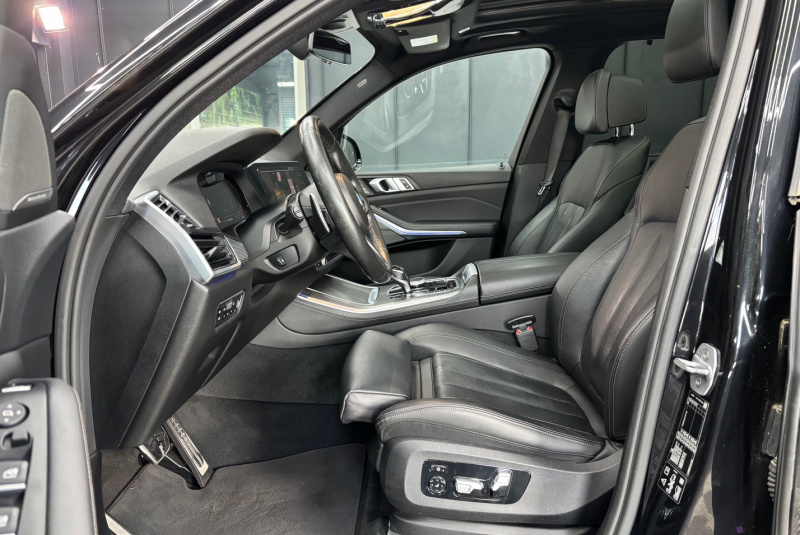 Ponuka vozidiel / BMW X5 xDrive30d M-PACKET - video Ponuka vozidiel / BMW X5 xDrive30d M-PACKET - video