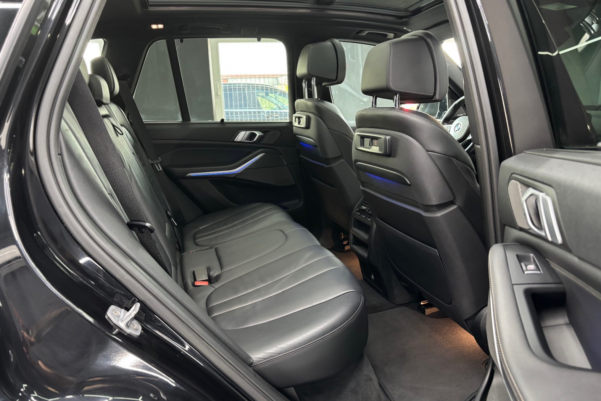 Ponuka vozidiel / BMW X5 xDrive30d M-PACKET - video