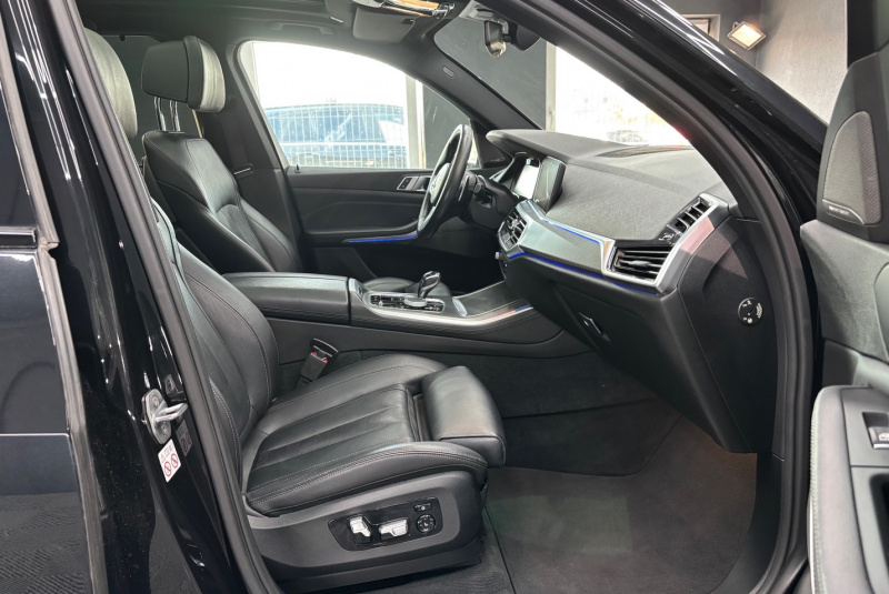  Ponuka vozidiel / BMW X5 xDrive30d M-PACKET - video