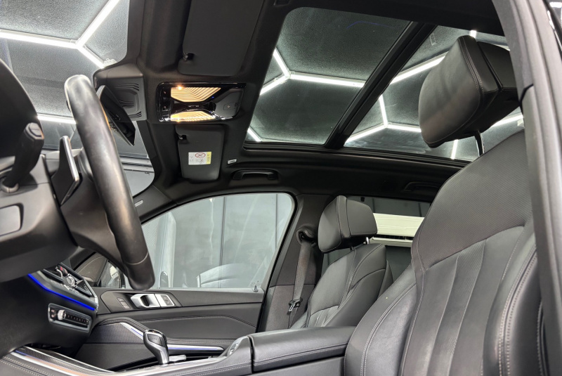 Ponuka vozidiel / BMW X5 xDrive30d M-PACKET - video Ponuka vozidiel / BMW X5 xDrive30d M-PACKET - video