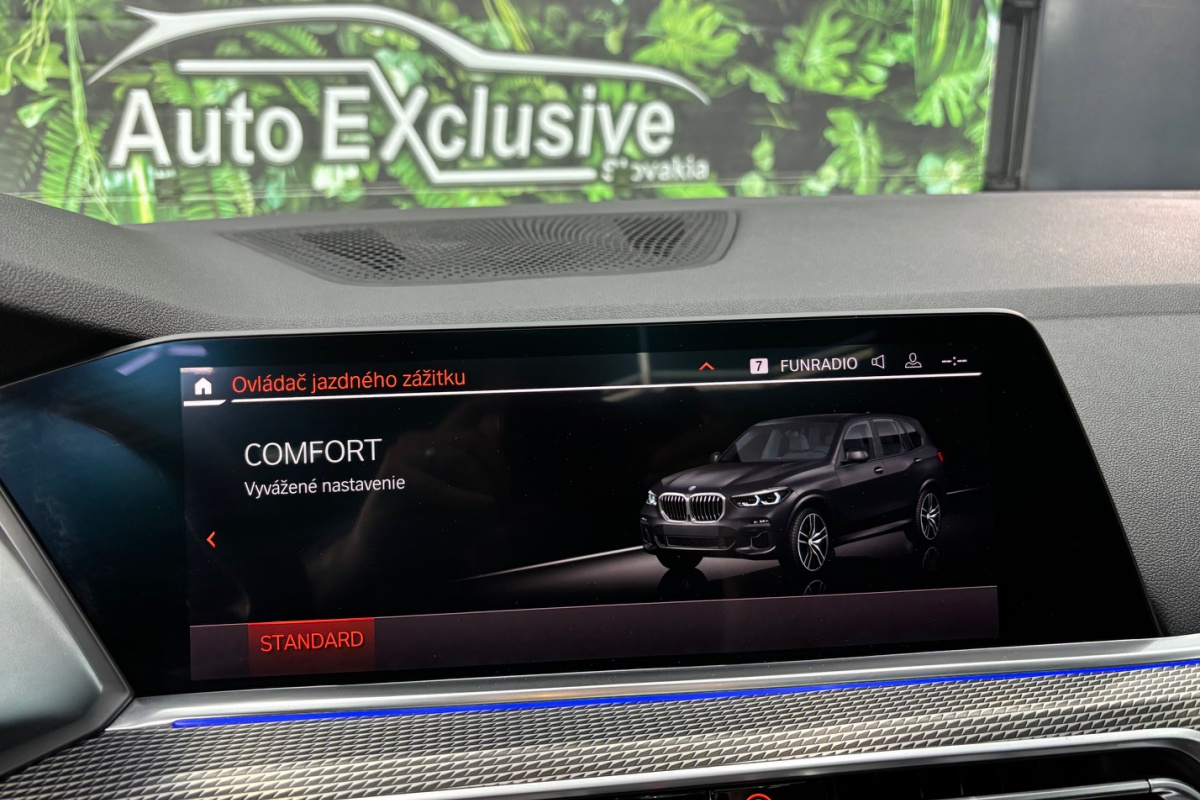 Ponuka vozidiel / BMW X5 xDrive30d M-PACKET - video